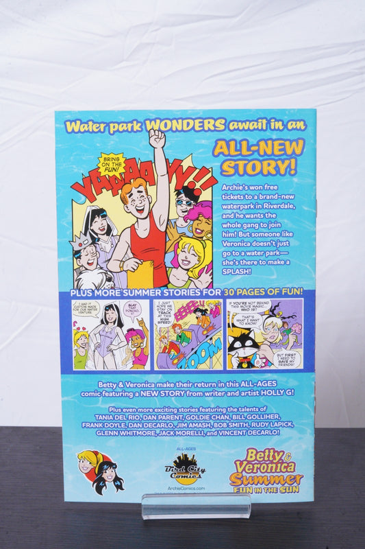 BETTY & VERONICA SUMMER FUN IN THE SUN POOLSIDE TARUSOV LTD /200