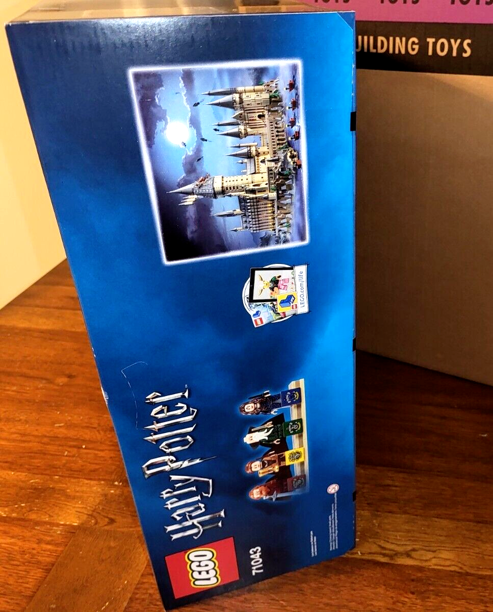 New Sealed LEGO Harry Potter Hogwarts Castle 71043 Building Kit Set 6,020 Pieces