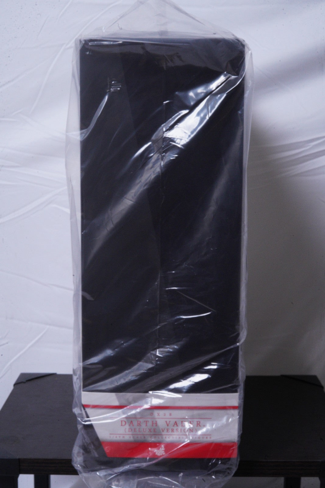 Darth Vader Deluxe Version Star Wars Sixth Scale Figure by Hot Toys