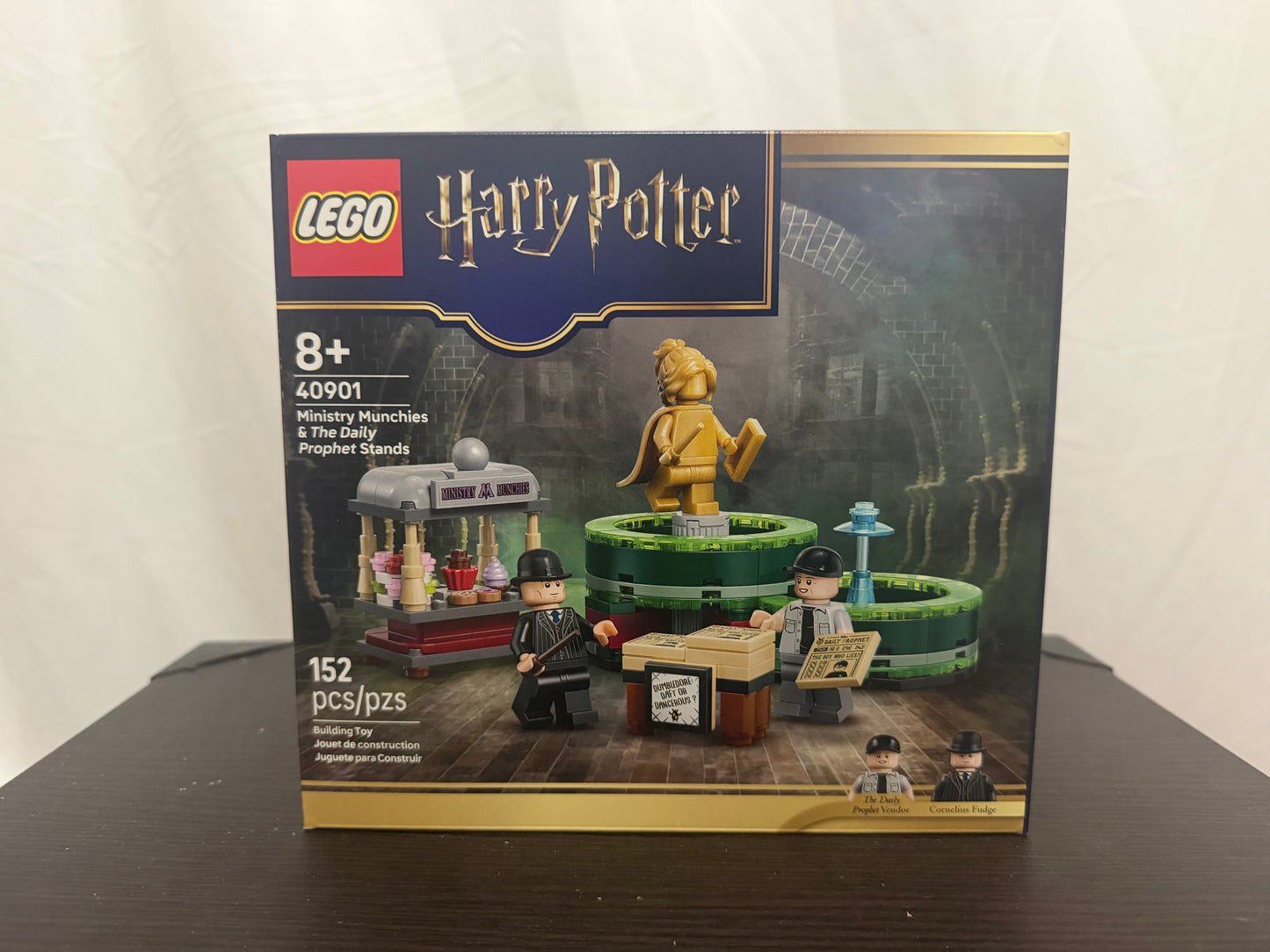 LEGO Ministry Munchies & The Daily Prophet Stands + Dumbledore's Office GWP - photo 6