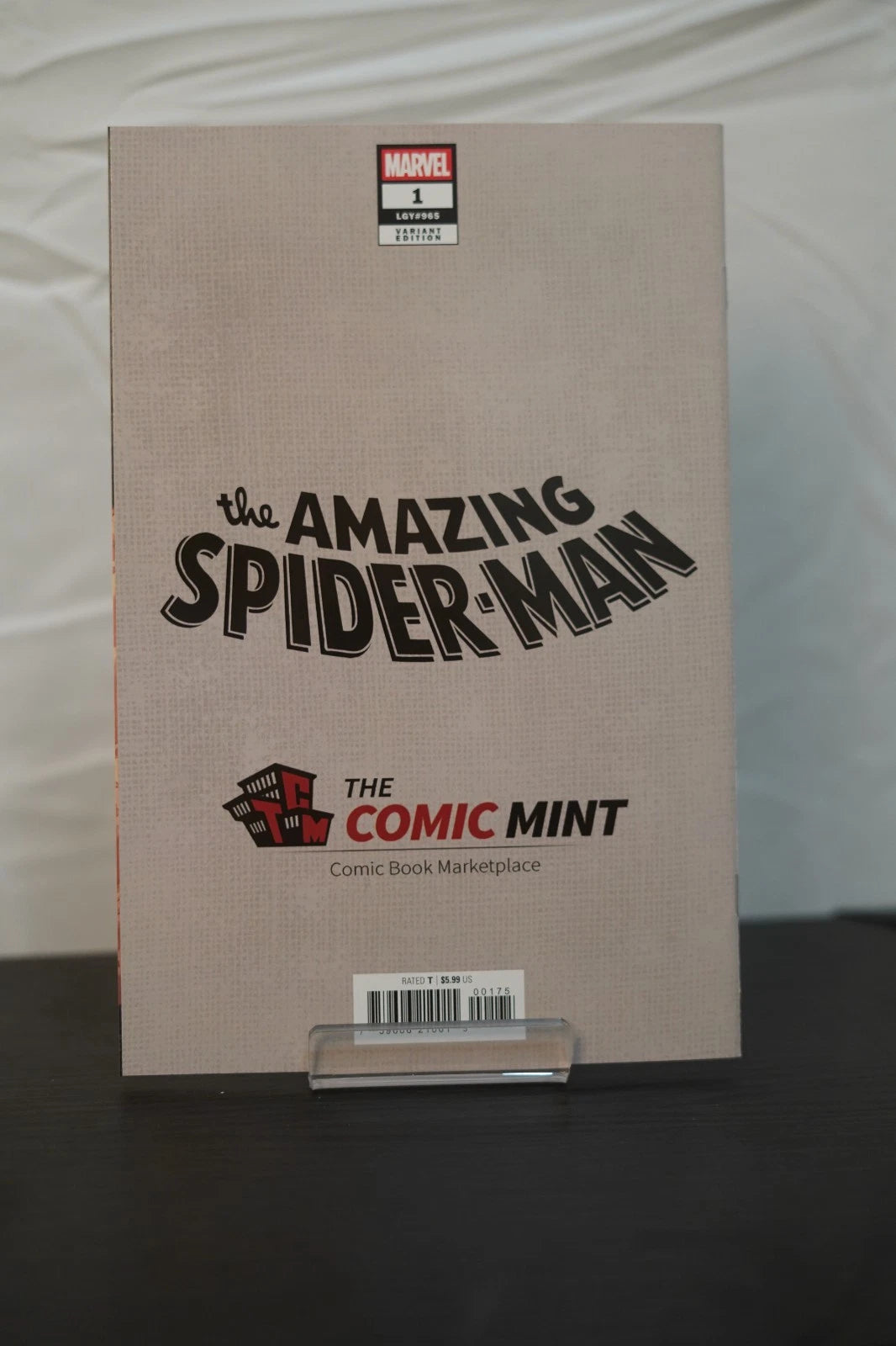 AMAZING SPIDER-MAN #1 PEACH MOMOKO SDCC FOIL VIRGIN VARIANT