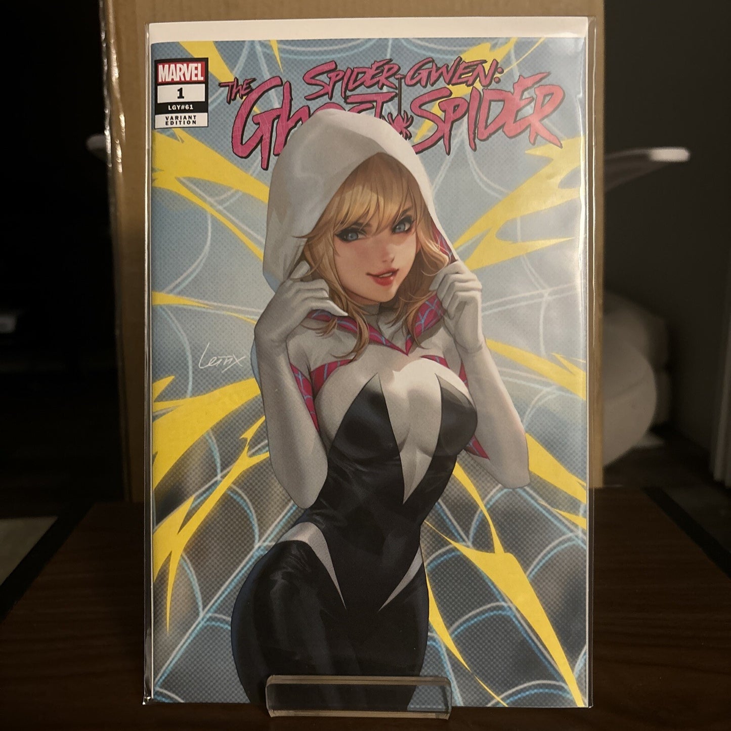 SPIDER-GWEN GHOST SPIDER #1 LEIRIX LI EXCLUSIVE VARIANT LE WITH COA