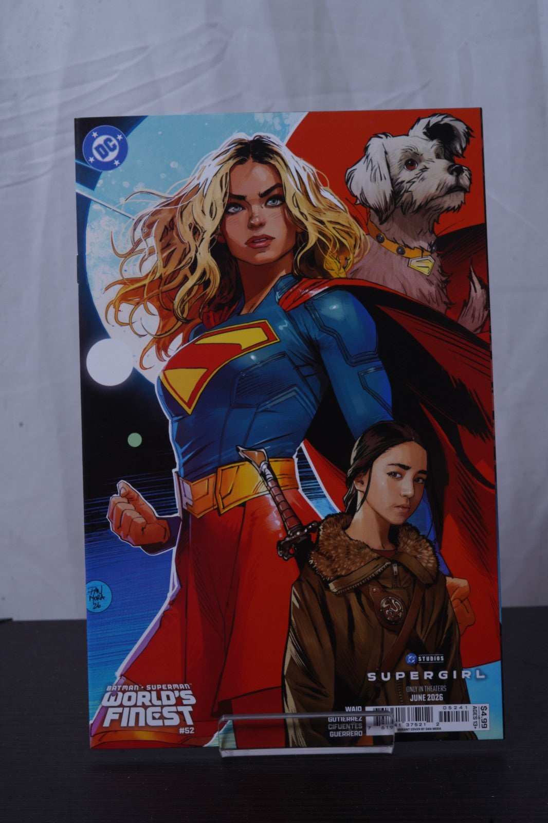 Batman/Superman: World's Finest Issue #52 - Dan Mora - Supergirl Movie