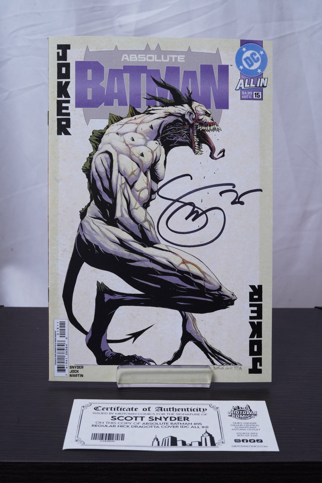 Absolute Batman #15 SIGNED by Scott Snyder with COA Midtown~ 1st Print, Cover A