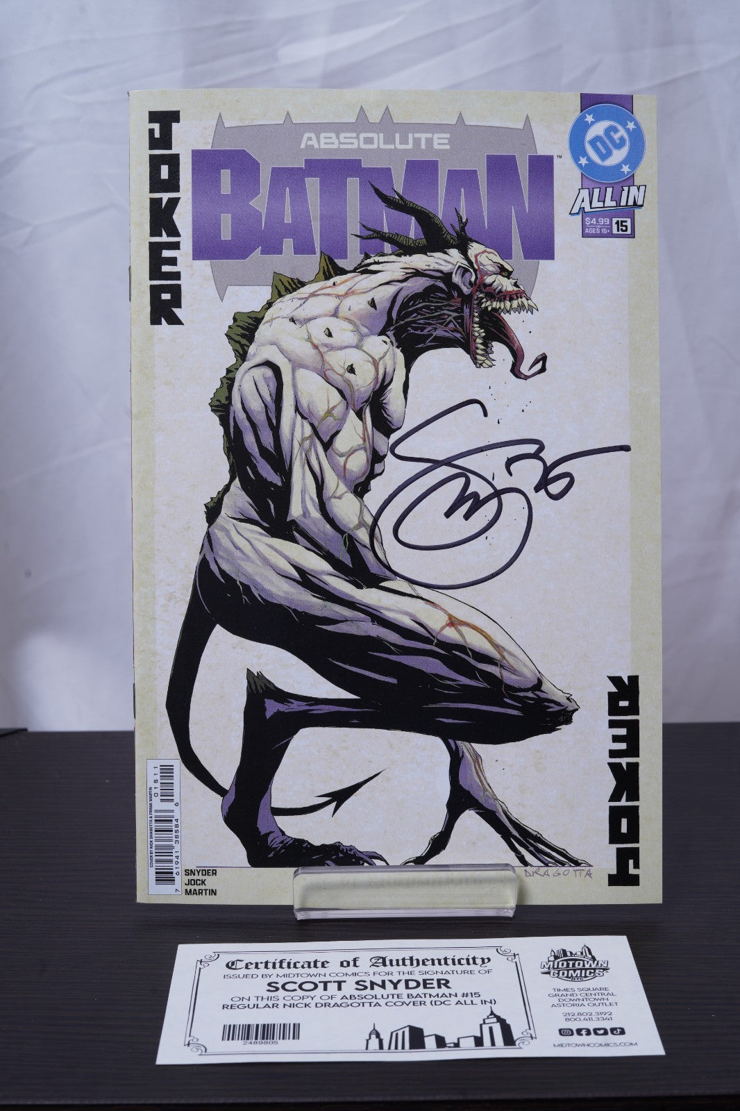 Absolute Batman #15 SIGNED by Scott Snyder with COA Midtown~ 1st Print, Cover A