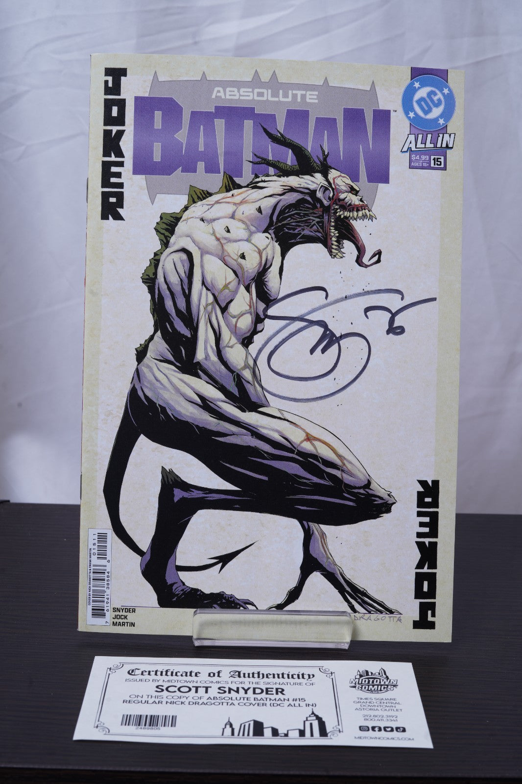 Absolute Batman #15 SIGNED by Scott Snyder with COA Midtown~ 1st Print, Cover A