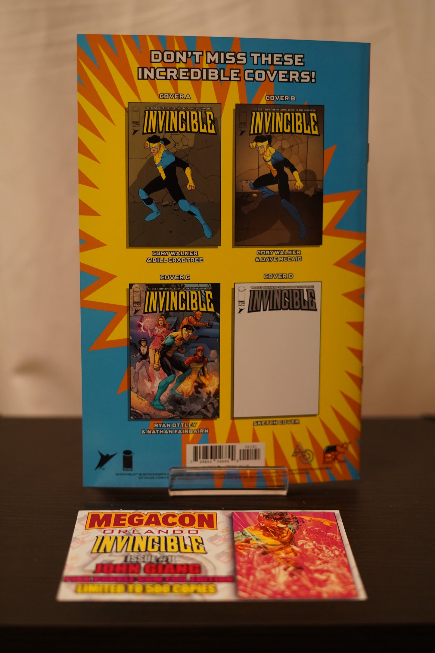 AQ BUBBLEGUM EDITION" INVINCIBLE #1 JOHN GIANG MEGACON FOIL EDITION