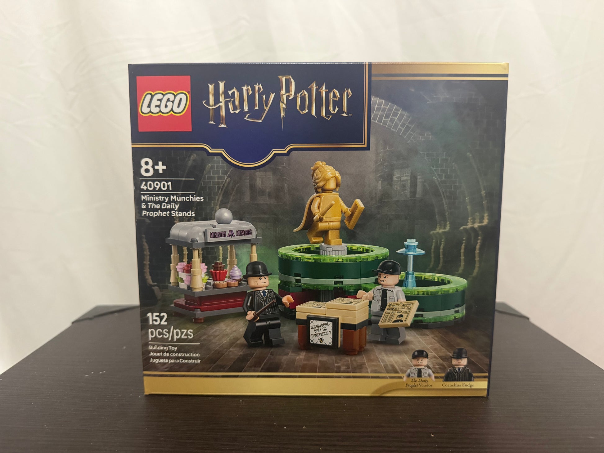 LEGO Ministry Munchies & The Daily Prophet Stands + Dumbledore's Office GWP - photo 6
